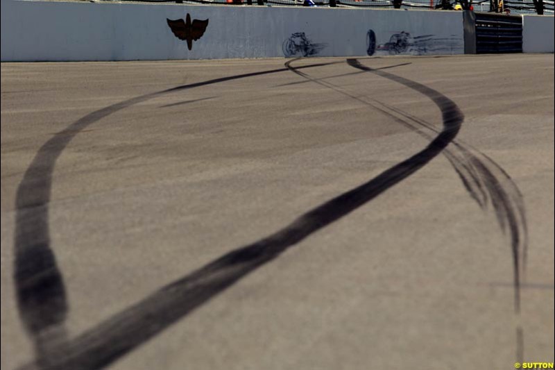 Tyre marks left at turn 13 after Rubens Barrichello's crash. Friday Free Practice, United States GP, Indianapolis, September 27th 2002.