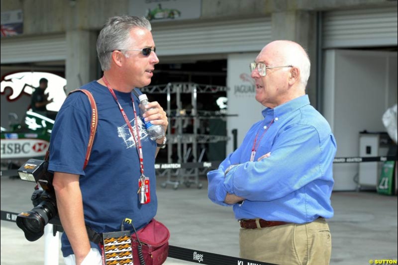 Keith Sutton and Murray Walker at the Indianapolis Motor Speedway, United States GP, Indianapolis, September 26th 2002.