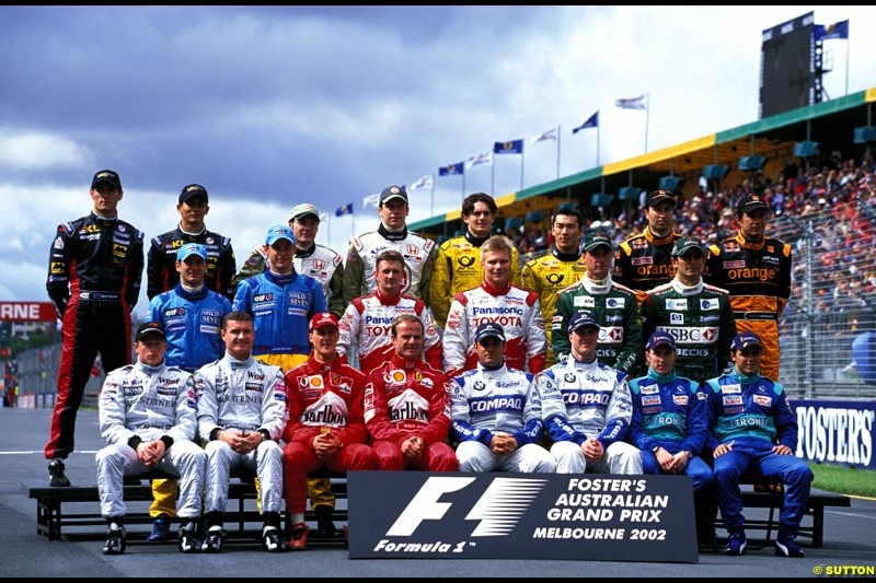 The start of season group photograph. Australian Grand Prix, Round 1.