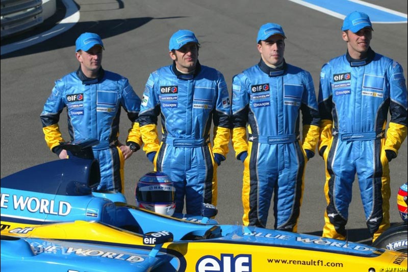 Renault re-launch their new R23 at the Paul Ricard circuit. Le Castellet, France. January 23rd 2003.