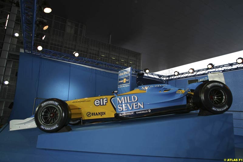 The 2003 Renault challenger, the R23, unveiled in Lucerne, Switzerland. January 20th 2003.