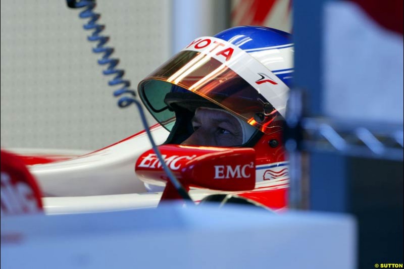 Olivier Panis, Toyota, during Saturday practice. Australian GP, Melbourne. March 8th 2003.
