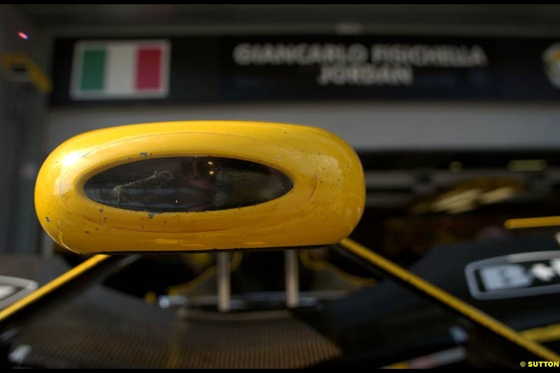 The Jordan nose. Friday qualifying for the Malaysian GP. Sepang, March 21st 2003.