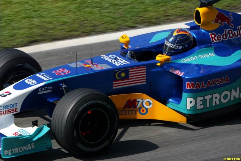 Heinz Harald Frentzen, Sauber, during Saturday qualifying for the Malaysian GP. Sepang, March 22nd 2003.