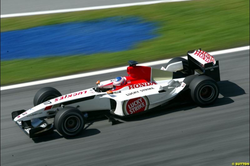 Jenson Button, BAR, during Saturday qualifying for the Malaysian GP. Sepang, March 22nd 2003.