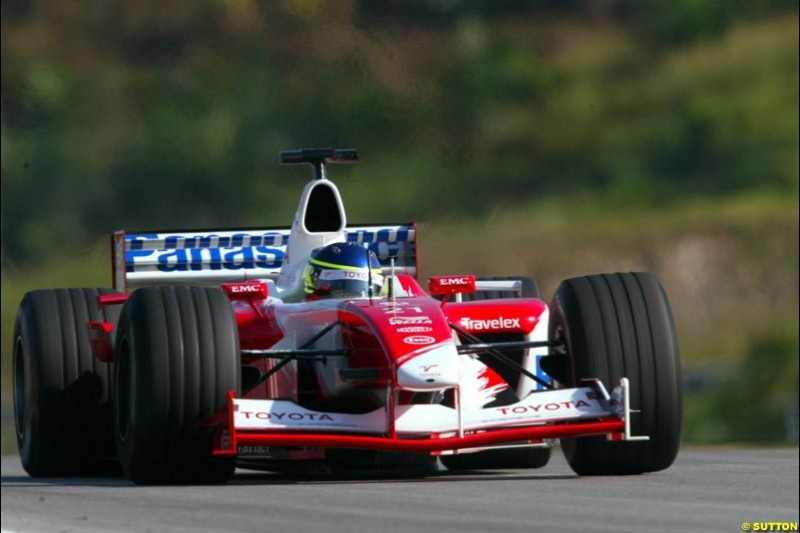 Cristiano da Matta, Toyota, during Saturday practice for the Malaysian GP. Sepang, March 22nd 2003.