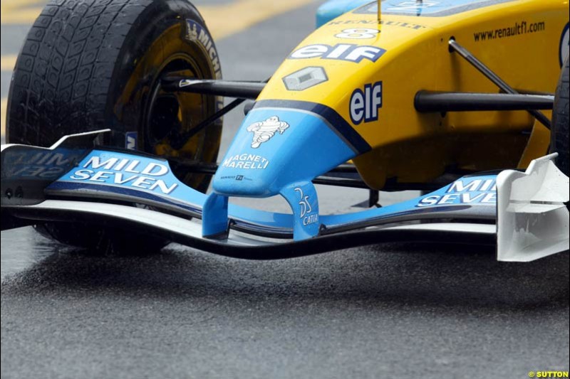 Renault bring a new front wing to Interlagos. Brazilian Grand Prix. Sao Paulo, April 4th 2003.