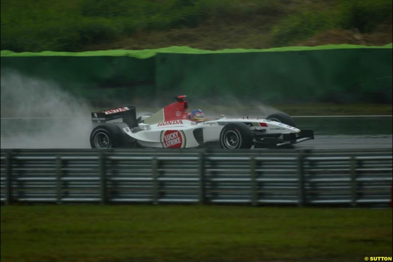 Friday practice for the Brazilian Grand Prix. Interlagos, Sao Paulo. April 4th 2003.
