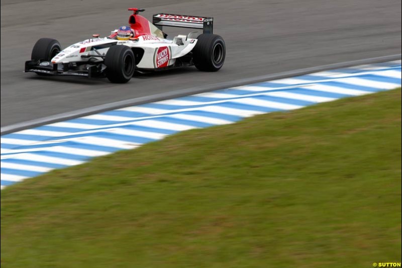 Brazilian Grand Prix Saturday qualifying at Interlagos. Sao Paulo, April 5th 2003.