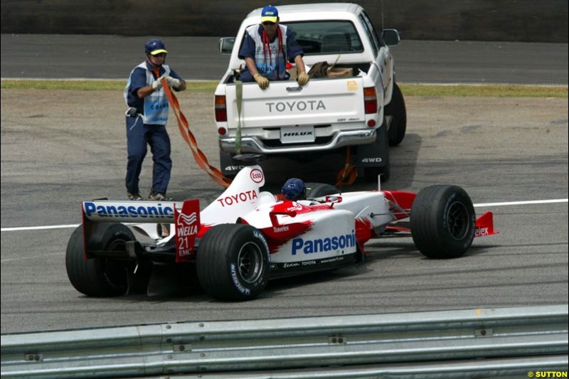 Saturday practice for the Brazilian Grand Prix. Interlagos, Sao Paulo, April 5th 2003.