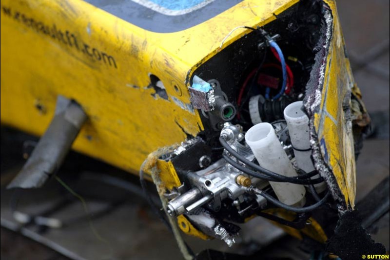 A damaged Renault. Brazilian Grand Prix. Interlagos, Sao Paulo, April 6th 2003.