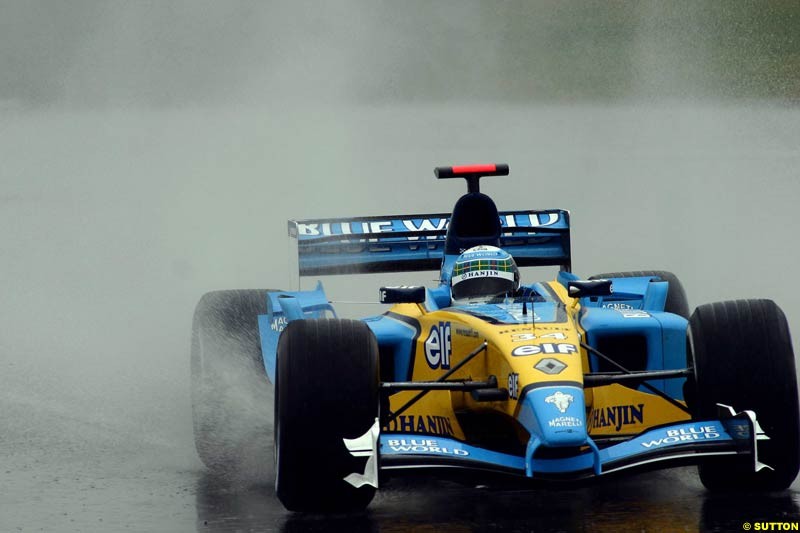 Allan McNish, Renault. Silverstone testing, England. April 24th 2003.