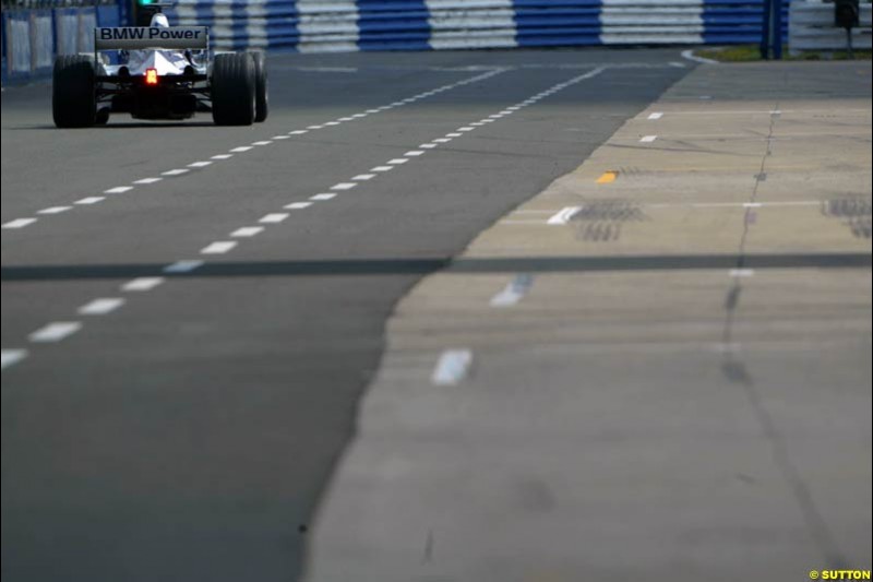 Marc Gene, Williams FW25, during testing at the Silverstone circuit. 22 April, 2003.