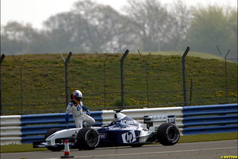 Juan Pablo Montoya, Williams FW25, during testing at the Silverstone circuit. 22 April, 2003.