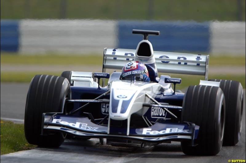 Juan Pablo Montoya, Williams FW25, during testing at the Silverstone circuit. 22 April, 2003.