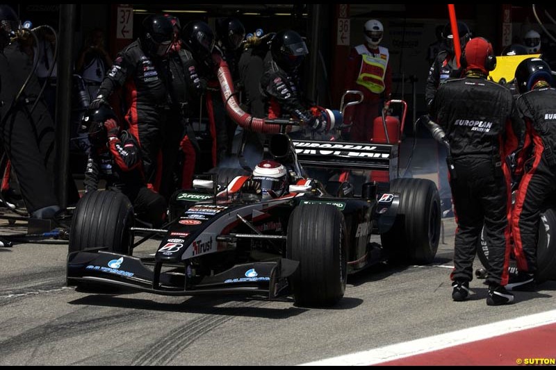 Minardi pitstop. Spanish Grand Prix. Circuit de Catalunya, Barcelona, Spain. May 4th 2003.