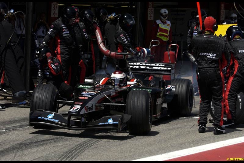 Minardi pitstop. Spanish Grand Prix. Circuit de Catalunya, Barcelona, Spain. May 4th 2003.
