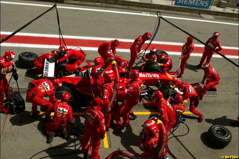 Ferrari pitstop. Spanish Grand Prix. Circuit de Catalunya, Barcelona, Spain. May 4th 2003.
