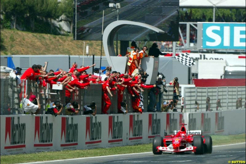 Michael Schumacher, Ferrari, takes the win. Spanish Grand Prix. Circuit de Catalunya, Barcelona, Spain. May 4th 2003.