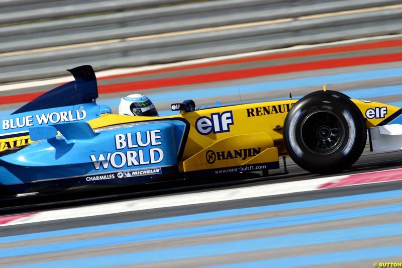 Allan McNish, Renault, during testing at the Paul Ricard circuit in Le Castellet, France. 22nd May, 2003.