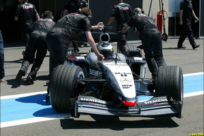 Pedro de la Rosa, McLaren, during testing at the Paul Ricard circuit in France. 20th May, 2003.