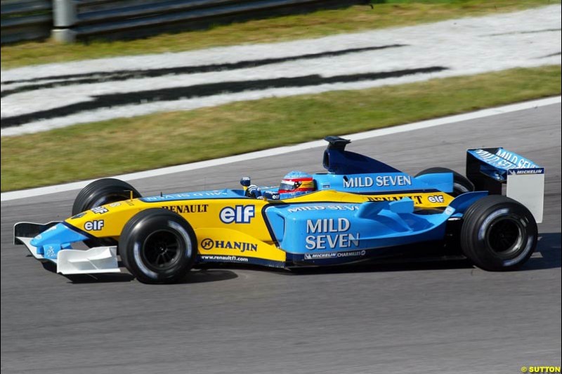 Fernando Alonso, Renault, during qualifying for the Austrian Grand Prix. A1-Ring, Spielberg, Austria. May 17th 2003.