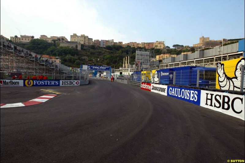 Changes to the Monaco Grand Prix layout: the entrance to the swimming pool complex. May 28th 2003.