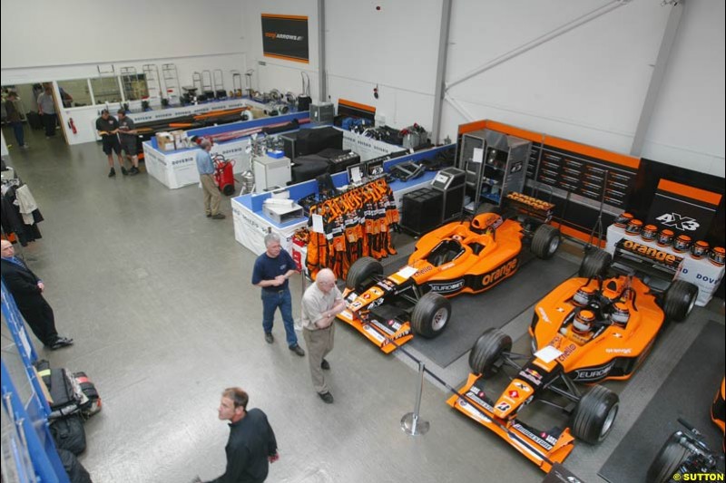 The receivers of TWR Arrows hold an auction to sell any remaining Arrows F1 artifacts from the bankrupt team. TWR Arrows Facility, Leafield, England. June 17th 2003.