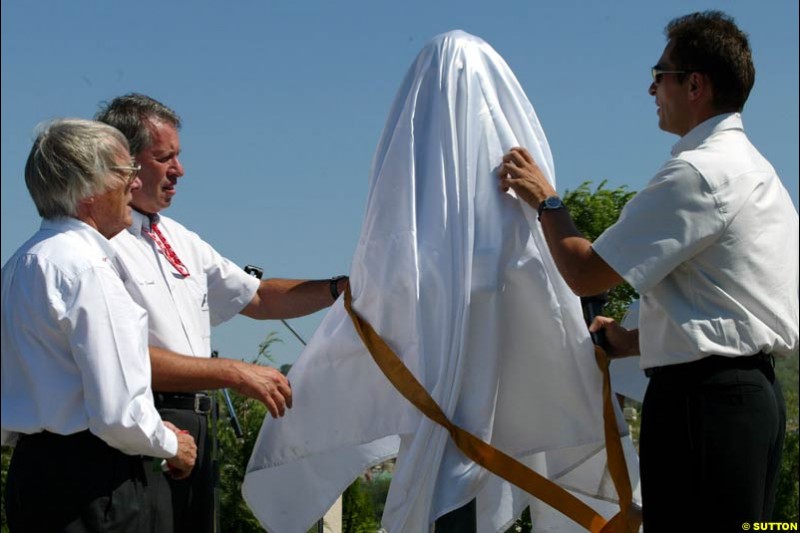 Bernie Ecclestone, F1 Supremo at the opening of the new Hungaroring Park of Dignitaries. Hungarian Grand Prix Saturday. Hungaroring, Budapest. 23rd August, 2003.