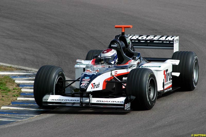 Minardi Thunder at the Rock, Rockingham, England. 29-31 August 2003