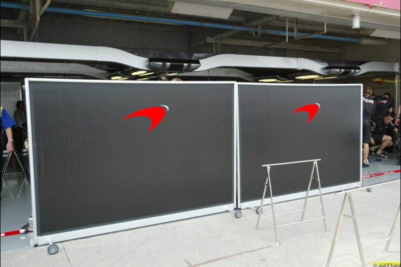 McLaren seal their garage. Japanese Grand Prix, Suzuka, Japan. Saturday, October 11th 2003.