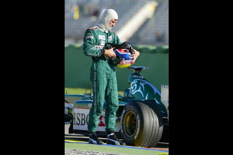 Mark Webber, Jaguar. Winter F1 Testing, November 26th 2003, Barcelona, Spain.
