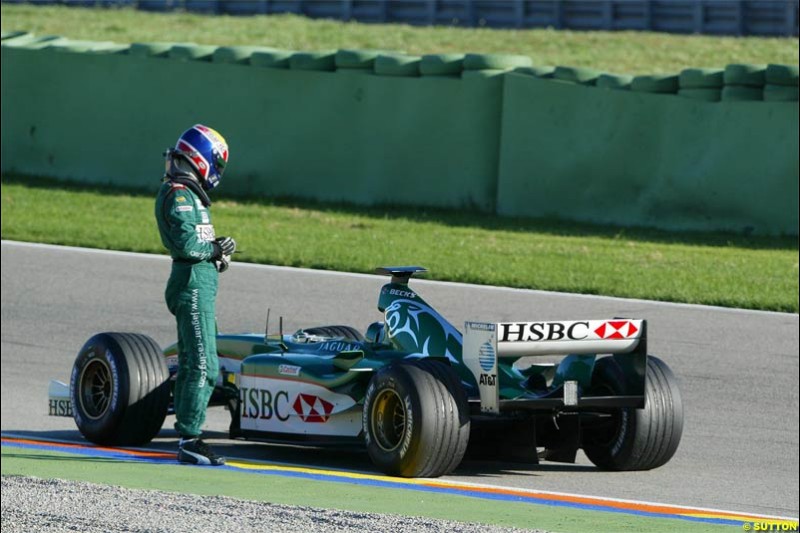 Mark Webber, Jaguar. Winter F1 Testing, November 26th 2003, Barcelona, Spain.
