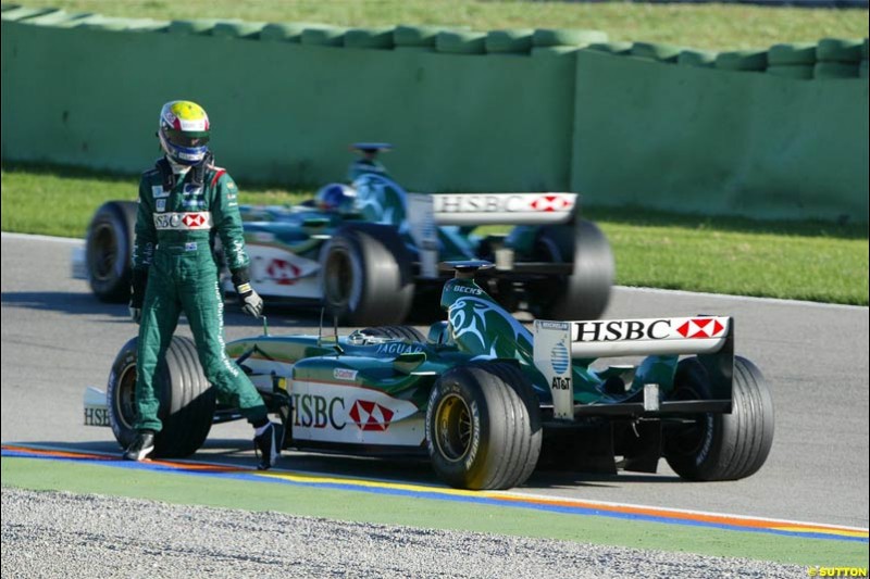 Mark Webber, Jaguar. Winter F1 Testing, November 26th 2003, Barcelona, Spain.
