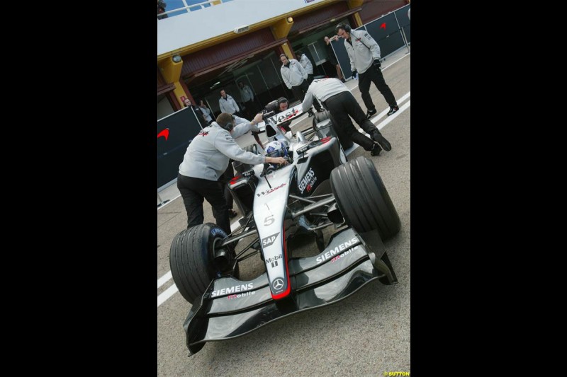 David Coulthard, McLaren. Winter F1 Testing, November 25th 2003, Valencia, Spain.