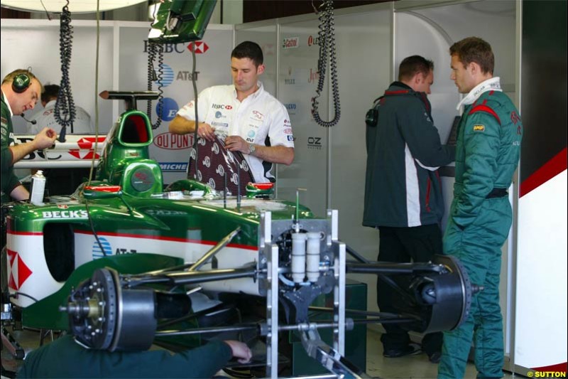 Townsend Bell, Jaguar. Winter F1 Testing, November 25th 2003, Valencia, Spain.