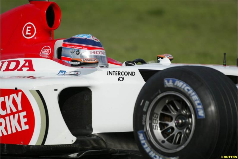 Takuma Sato, BAR. Winter F1 Testing, November 25th 2003, Barcelona, Spain.