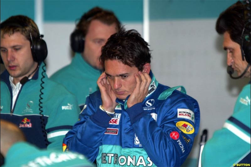 Giancarlo Fisichella, Sauber. Winter F1 Testing, November 25th 2003, Barcelona, Spain.