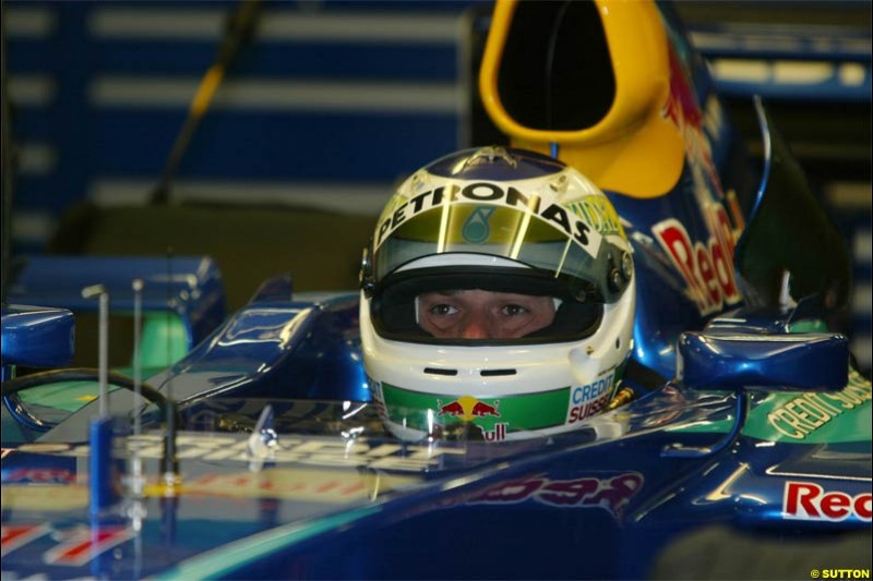 Giancarlo Fisichella, Sauber. Winter F1 Testing, November 25th 2003, Barcelona, Spain.