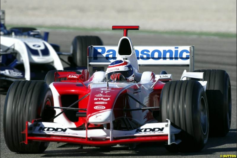 Olivier Panis, Toyota. F1 Testing at Valencia, Spain. January 28th 2004.