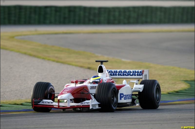 F1 Testing at Valencia, Spain. January 27th 2004. Olivier Panis, Toyota.