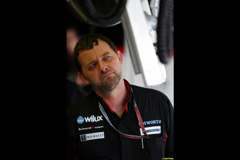 Paul Stoddart, Minardi. Saturday qualifying for the Malaysian Grand Prix. Sepang, Kuala Lumpur, Malaysia. March 20th 2004.