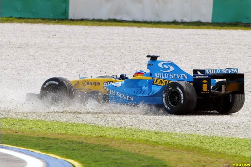 Fernando Alonso, spins off track. Saturday qualifying for the Malaysian Grand Prix. Sepang, Kuala Lumpur, Malaysia. March 20th 2004.