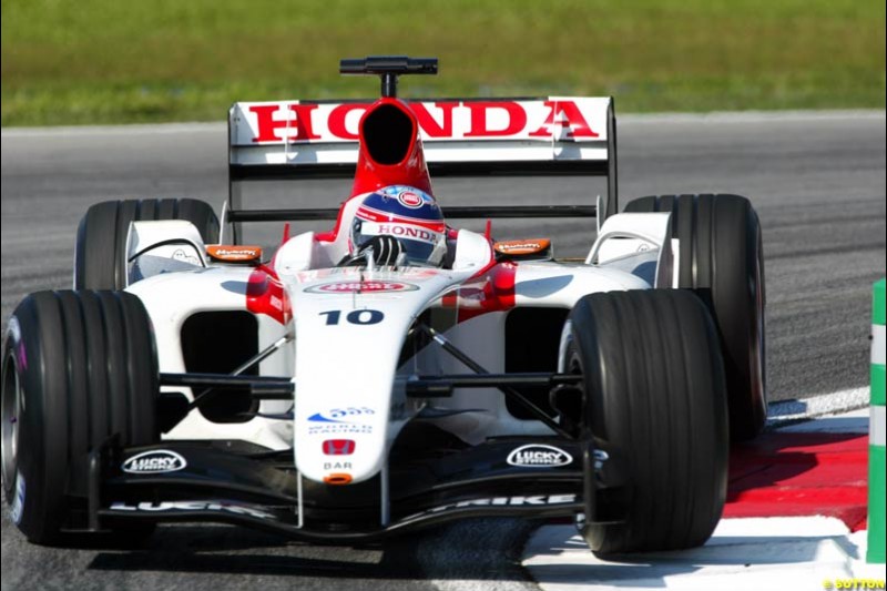 Takuma Sato, BAR. Saturday practice for the Malaysian Grand Prix. Sepang, Kuala Lumpur, Malaysia. March 20th 2004.
