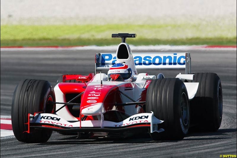 Olivier Panis, Toyota. Saturday practice for the Malaysian Grand Prix. Sepang, Kuala Lumpur, Malaysia. March 20th 2004.