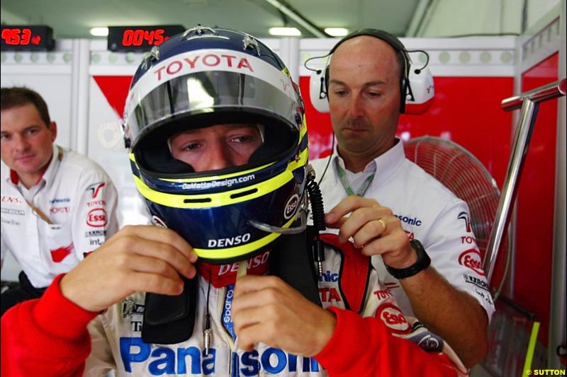 Cristiano da Matta, Toyota. Saturday practice for the Malaysian Grand Prix. Sepang, Kuala Lumpur, Malaysia. March 20th 2004.