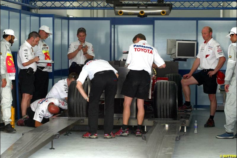 Bahrain Grand Prix, Bahrain International Circuit. April 1st, 2004.