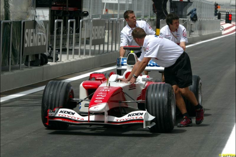  Bahrain Grand Prix, Bahrain International Circuit. April 1st, 2004.