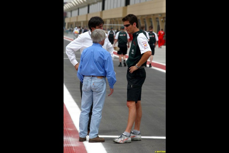 Bernie Ecclestone and Mark Webber. Bahrain Grand Prix, Bahrain International Circuit. April 1st, 2004.