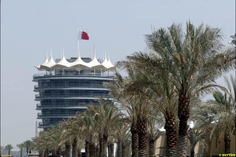 The VIP Tower. Bahrain Grand Prix, Bahrain International Circuit. April 1st, 2004.